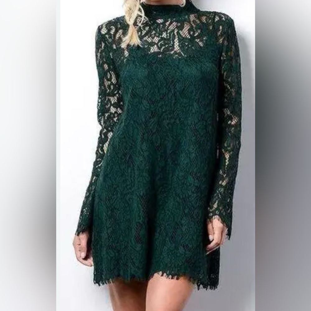 Wishlist Emerald Lace Long Sleeve Dress